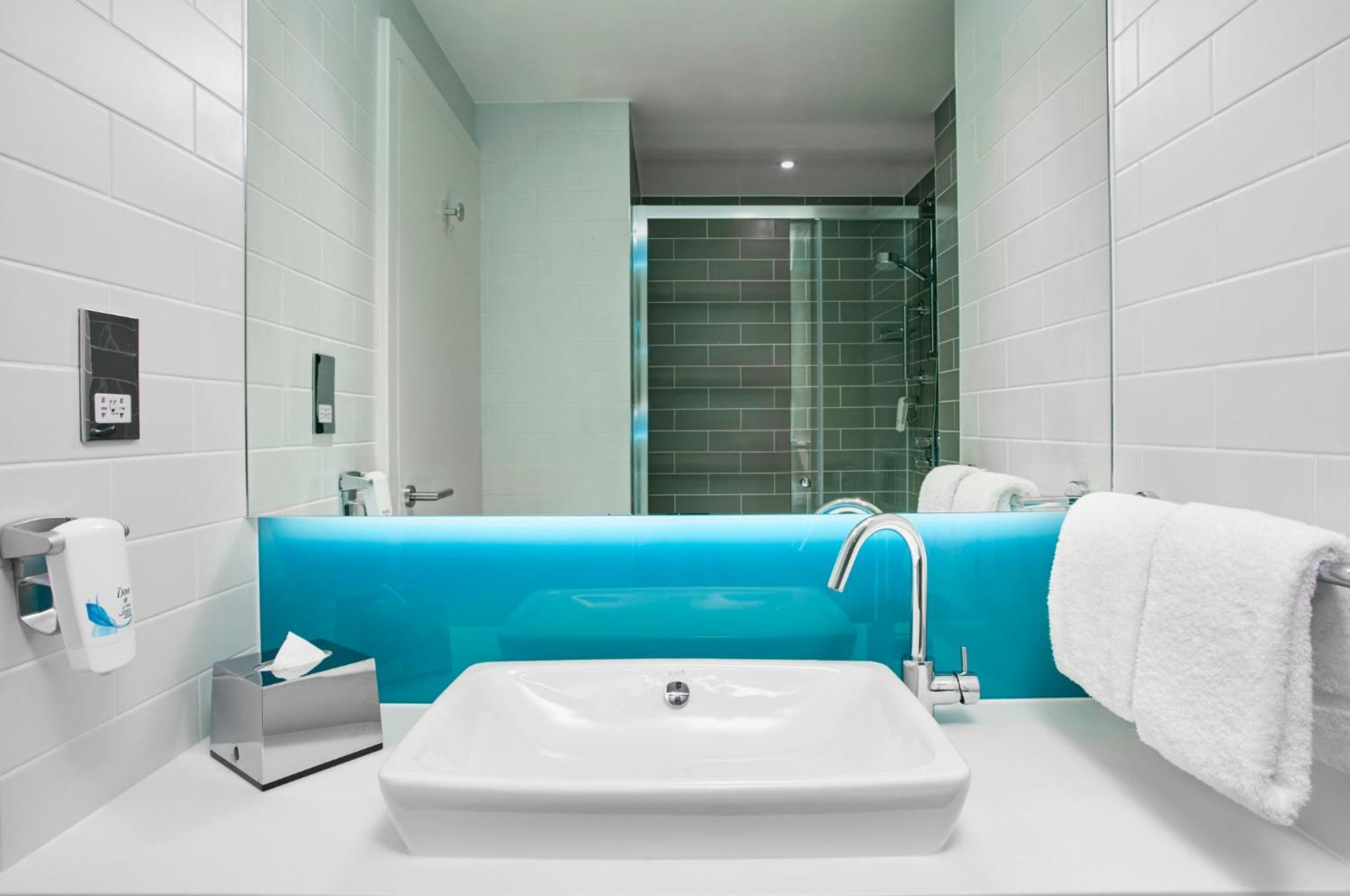 Holiday Inn Express Paris - Poissy By Ihg Экстерьер фото